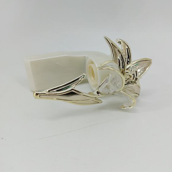 Bath & Body Works Lily Wallflower Fragrance Diffuser Plug - Picture 3 of 12